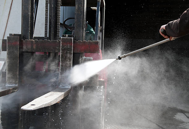 Best Pressure Washing Company Near Me  in Sixteen Mile Stand, OH